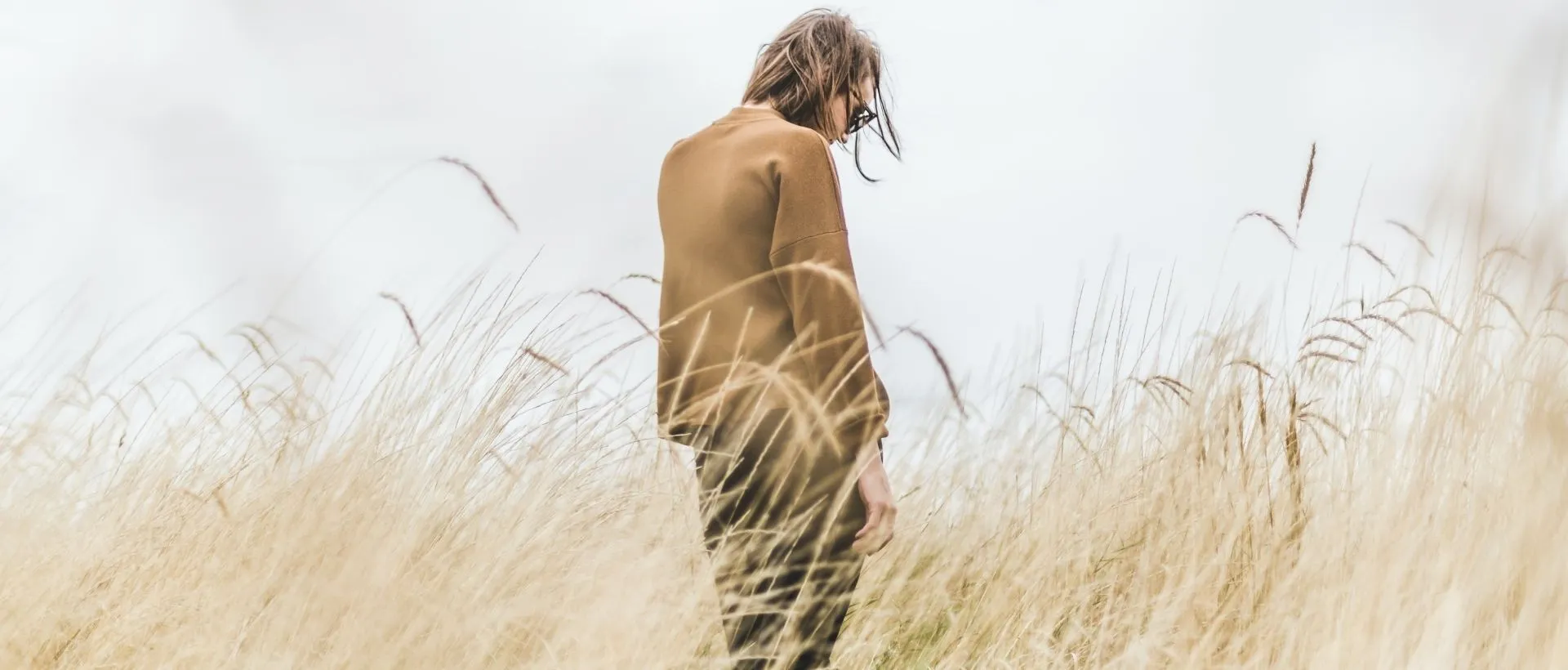 Dealing With Loneliness: 12 Ways to Stop Feeling Lonely