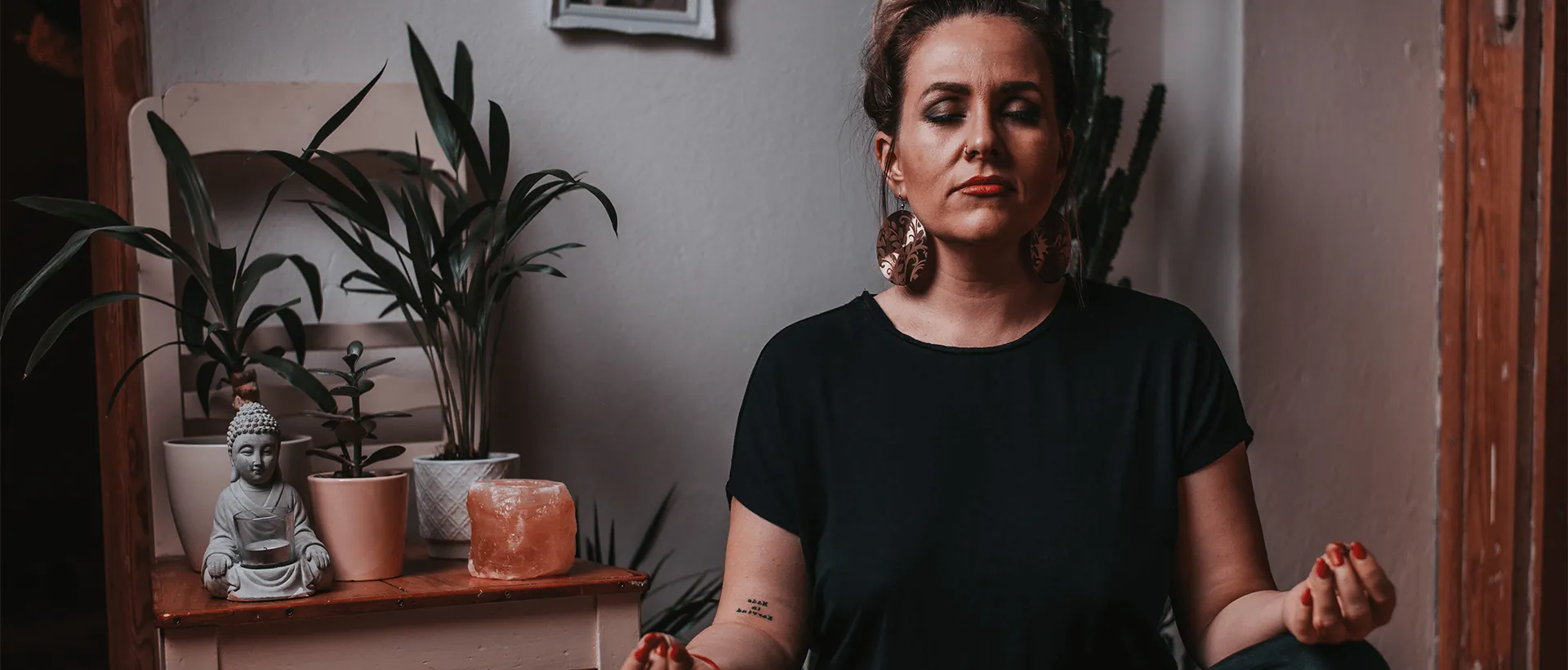Meditation Poses: 4 Different Positions for Your Practice