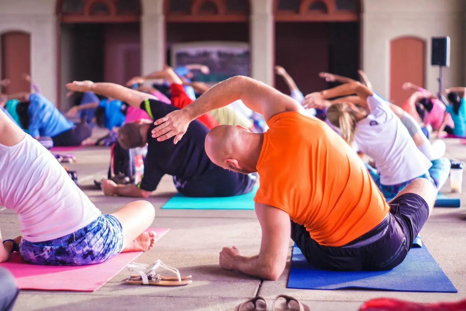 8 Mindful Group Activities to Practice with Friends and Family
