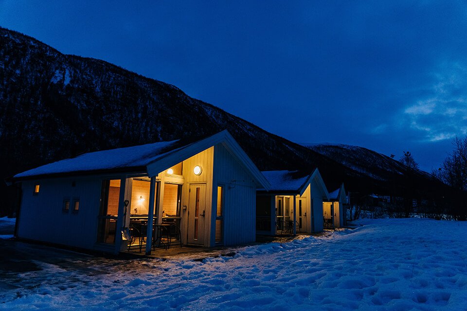 Snow cabin for a meditation retreat